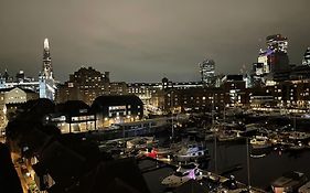 Stylish Flat Next To Tower Of London And Skd Marina